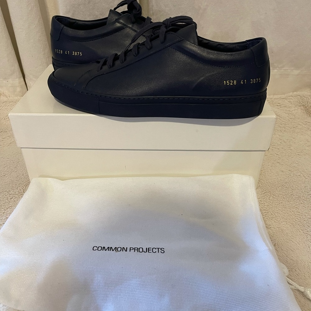 Common projects navy leather 1528 Achilles Low